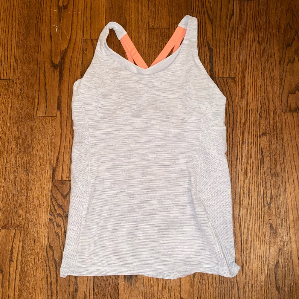 Lululemon Tank Top w/ built in bra!